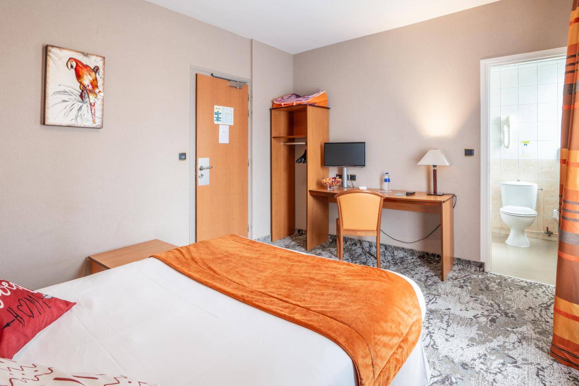 Hotel Des Ducs Alençon Εξωτερικό φωτογραφία
