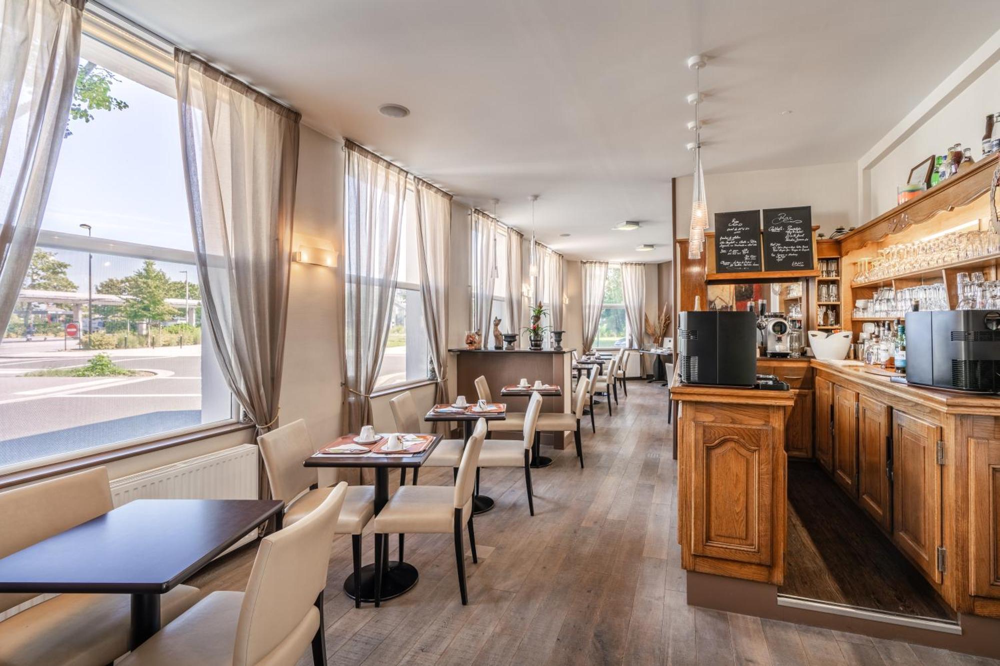 Hotel Des Ducs Alençon Εξωτερικό φωτογραφία