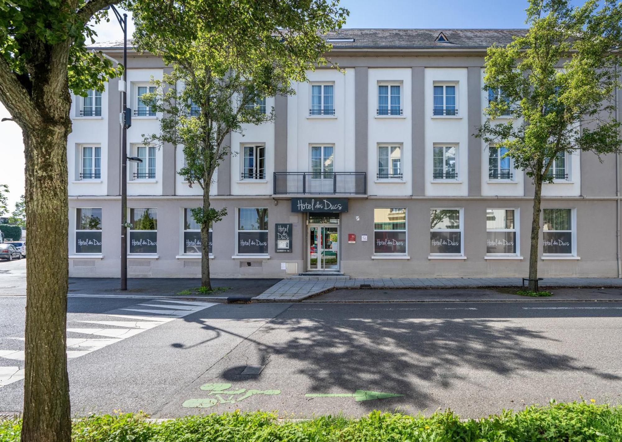 Hotel Des Ducs Alençon Εξωτερικό φωτογραφία